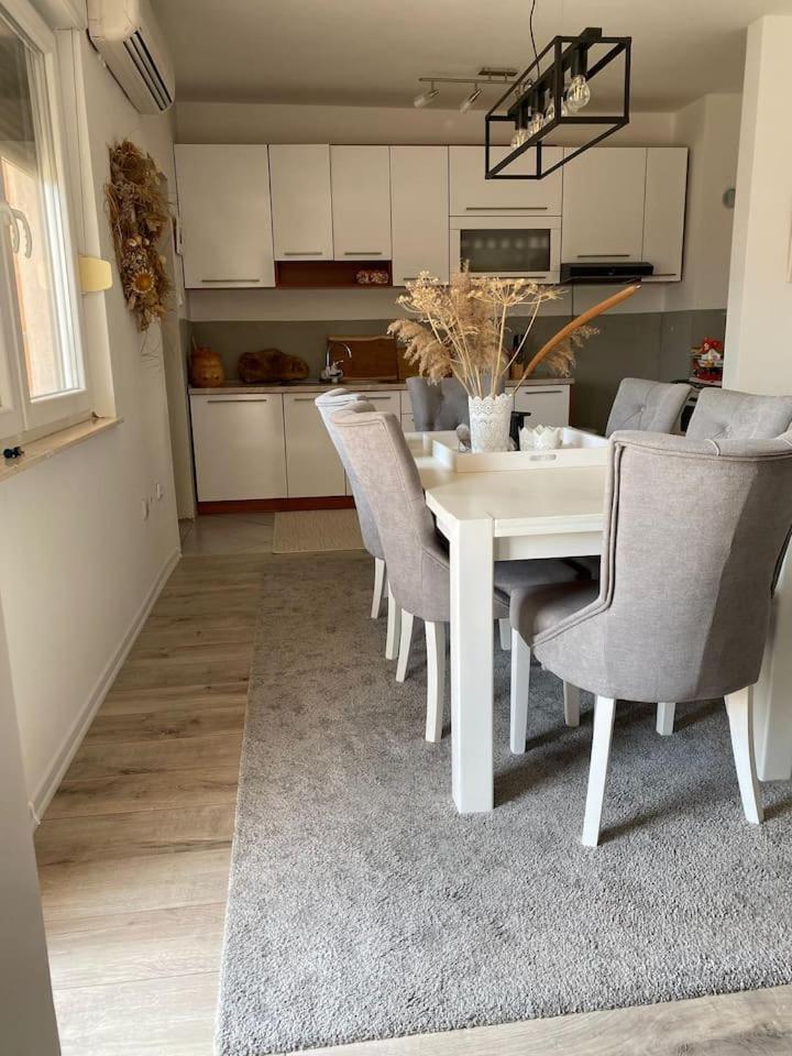 Apartment Angelina Чаплина Экстерьер фото